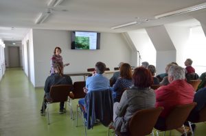 Vortrag von Ursula Striegler zur Entstehung des Tertiärwaldes im Cottbuser Spreeauenpark vor 30 Jahren.